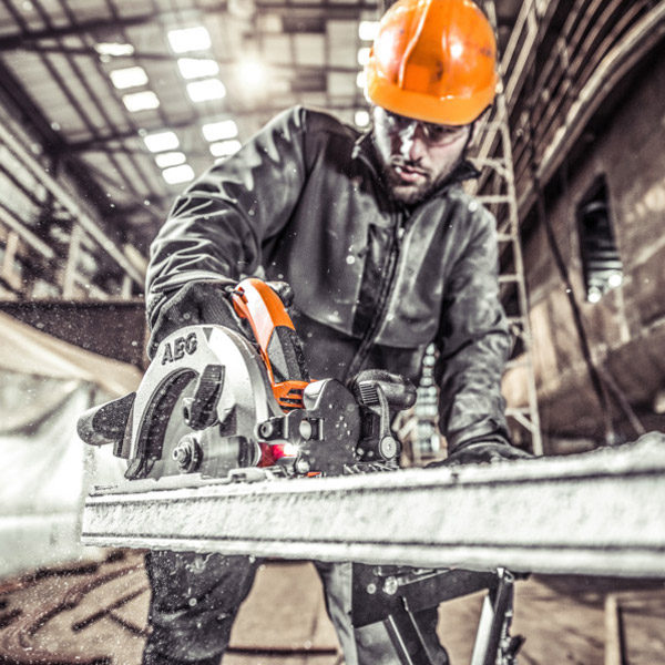 18 V Heavy Duty Circular Saw