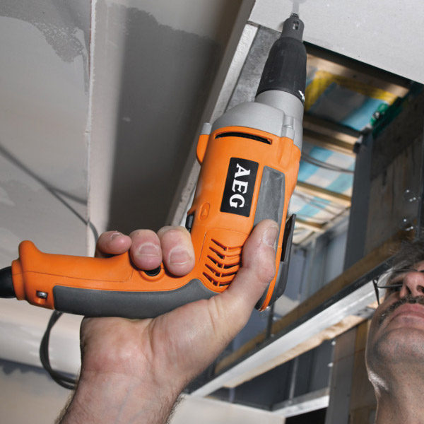 Self Drilling Screwdriver