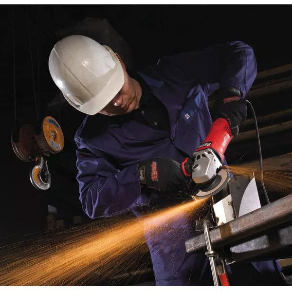 1750 W angle grinder with AVS