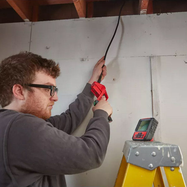 M12&trade; digital inspection camera