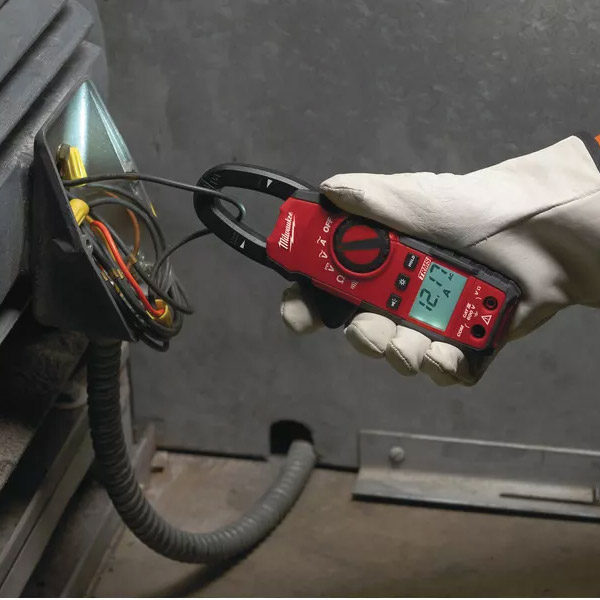 Light commercial clamp meter